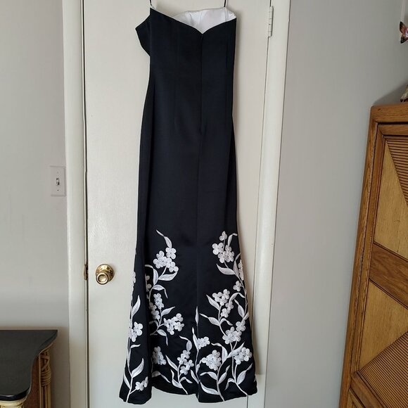 Vintage Cache Black & White Embroidered Beaded Formal Gown Dress W/Shawl Scarf 4 - Picture 2 of 16